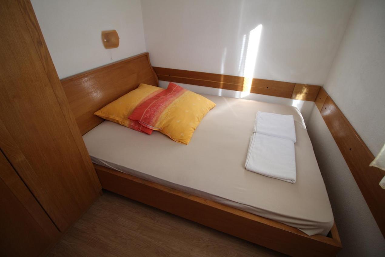 Apartments Helena Zadar Vrsi Exterior photo