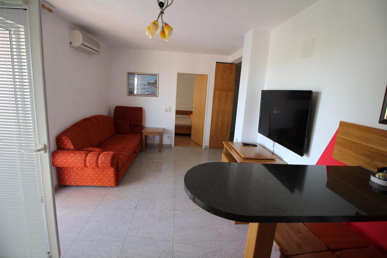 Apartments Helena Zadar Vrsi Exterior photo